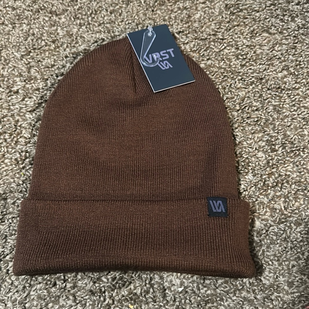 VRST Men's Lifestyle Beanie: BROWN: NEW WITH TAGS